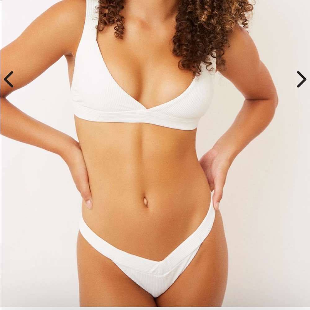 Frankie’s Cali Top (Large) + Grace Bottom (Small)